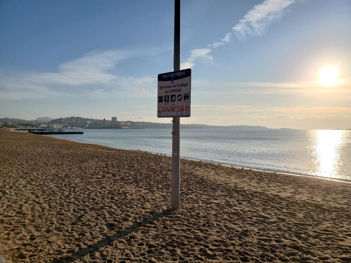 Port Frejus Est, Le Capitole, Studio 27M2, Vue Mer Exterior foto